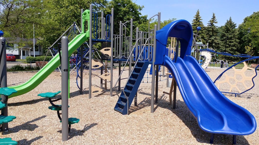 Parc Champvert | 3085 Rue Moreau, Longueuil, QC J4L 0A2, Canada