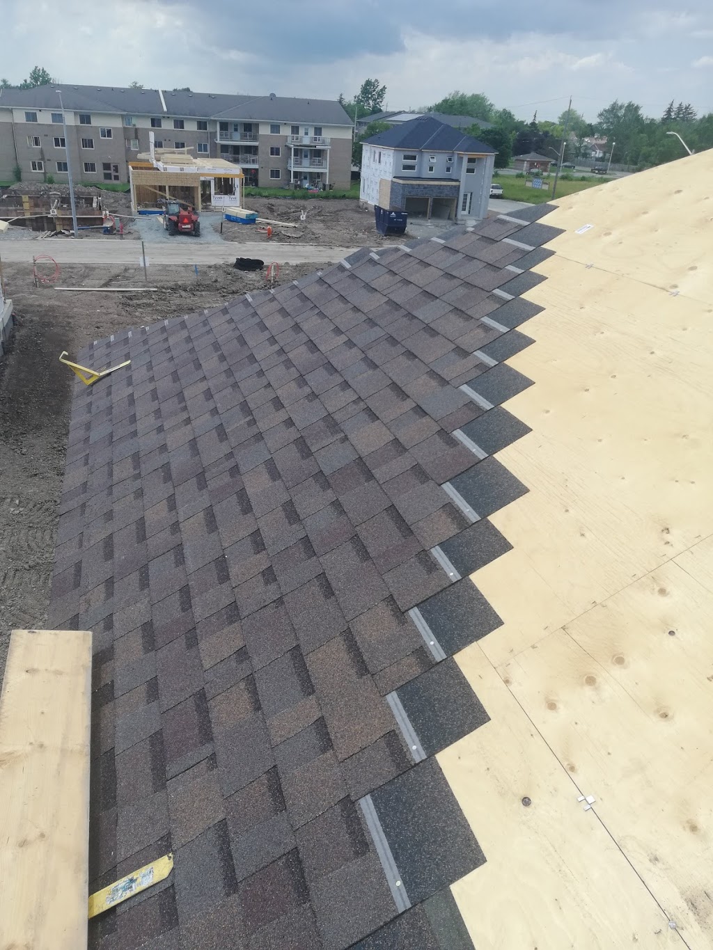 The Pink Hard Hat Co. | 103 Bartlett St, Thorold, ON L2V 4Y5, Canada | Phone: (905) 347-0823