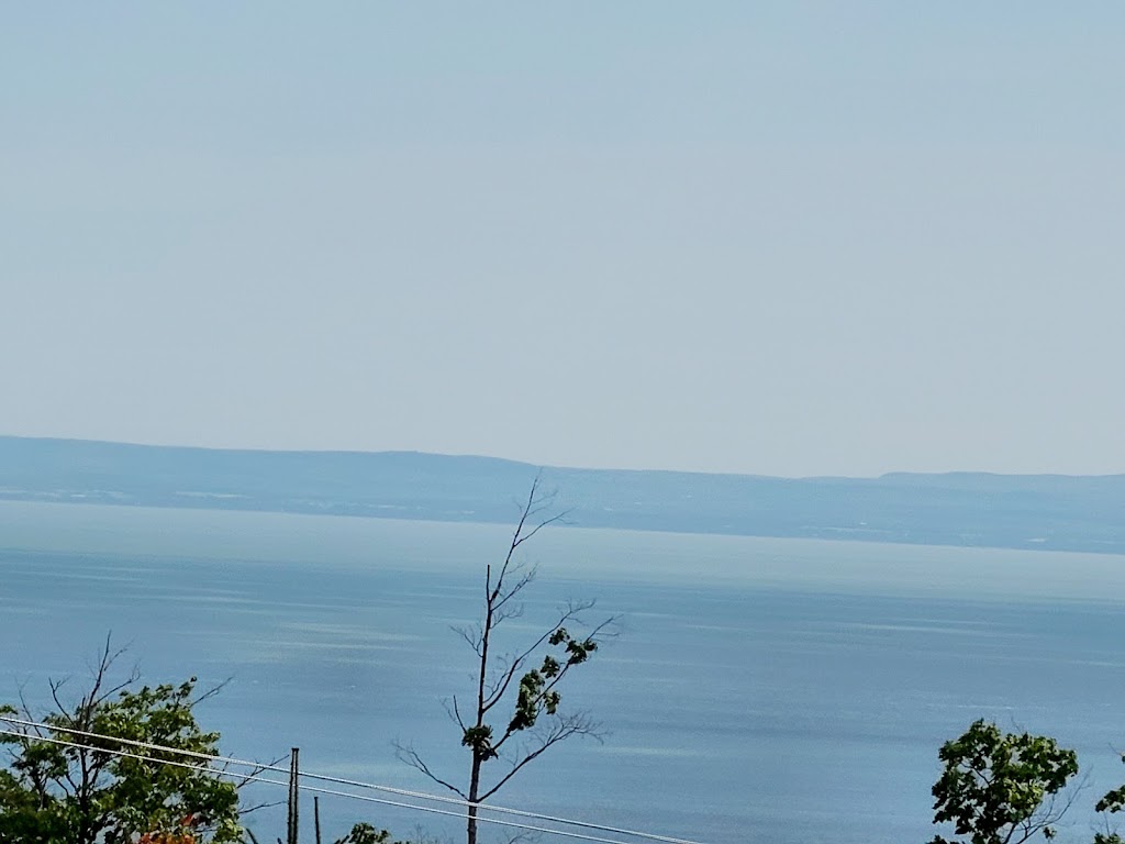 Aires du Massif - Chalets à louer | 56 Chem. de la Vieille-Rivière, Petite-Rivière-Saint-François, QC G0A 2L0, Canada | Phone: (450) 268-9999