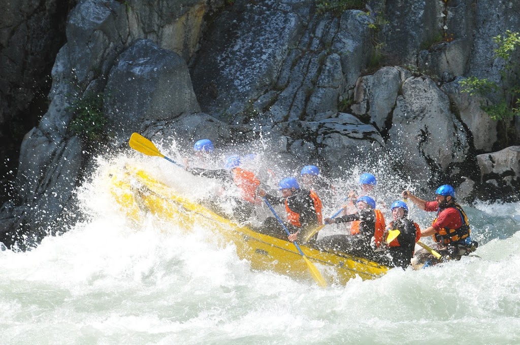 Sunwolf | 70002 Squamish Valley Rd, Brackendale, BC V0N 1H0, Canada | Phone: (604) 898-1537
