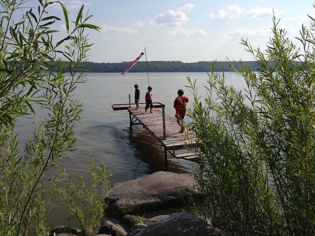 Rock Lake Suite | 2078 Northern Ave. Rock Lake, Pilot Mound, MB R0G 1P0, Canada | Phone: (204) 825-2536