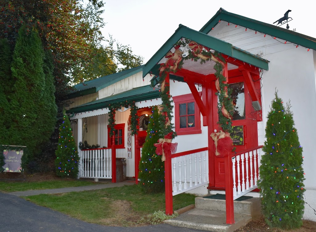 Glendas Christmas Cottage | store | 4557 Mount Lehman Rd, Abbotsford, BC V4X 1Y2, Canada | 6048564743 OR +1 604-856-4743