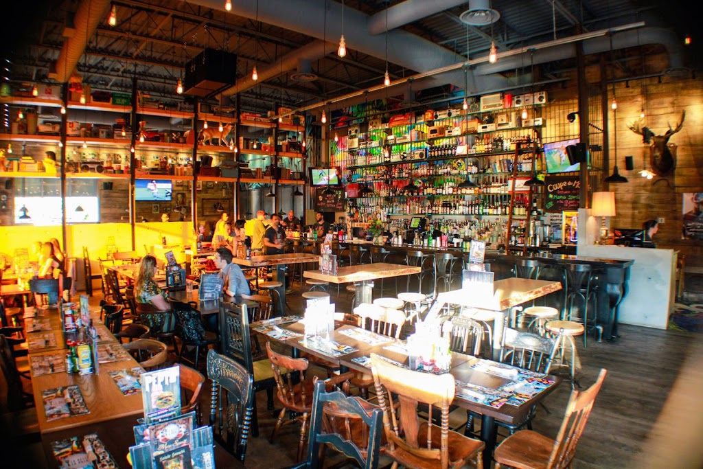 La Belle & La Boeuf - Burger Bar | 3150 Avenue des Grandes Tourelles, Boisbriand, QC J7H 1M9, Canada | Phone: (450) 420-3939