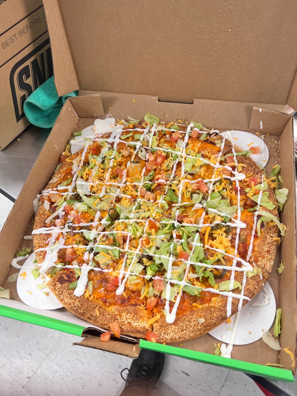 Red Swan Pizza Lethbridge West | 405 Highlands Blvd W Unit 3, Lethbridge, AB T1J 5E8, Canada | Phone: (587) 425-4411
