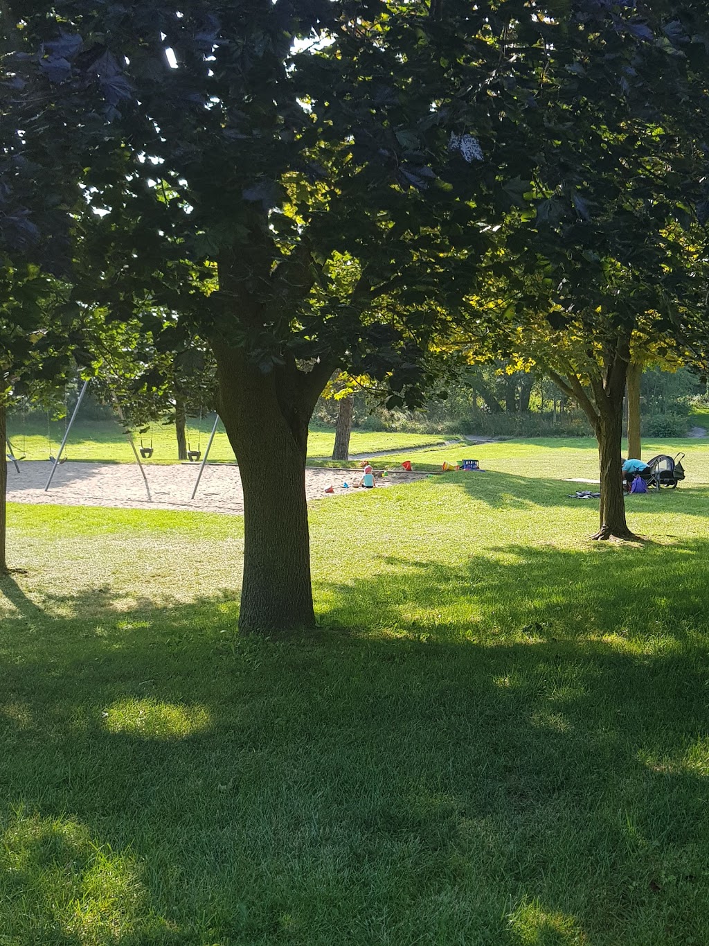 Bullfrog Pond Park | 13 Walnut Dr, Guelph, ON N1E, Canada