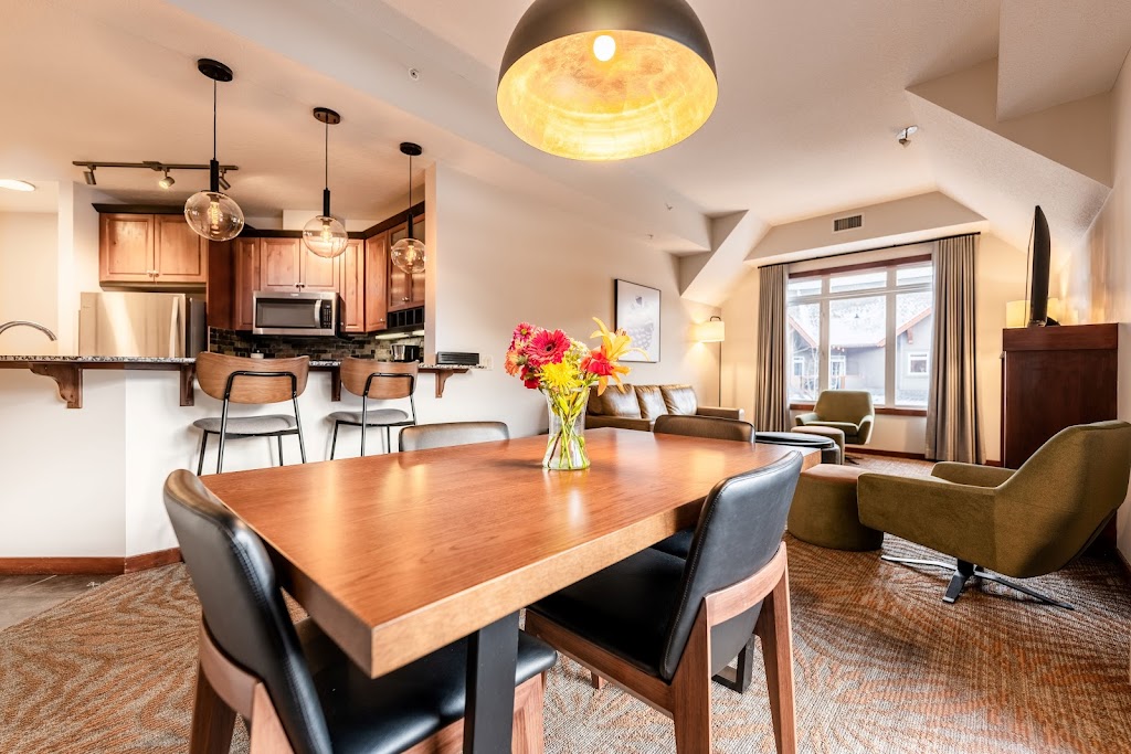 Blackstone Mountain Lodge by CLIQUE | 170 Kananaskis Way, Canmore, AB T1W 0A8, Canada | Phone: (403) 609-8098