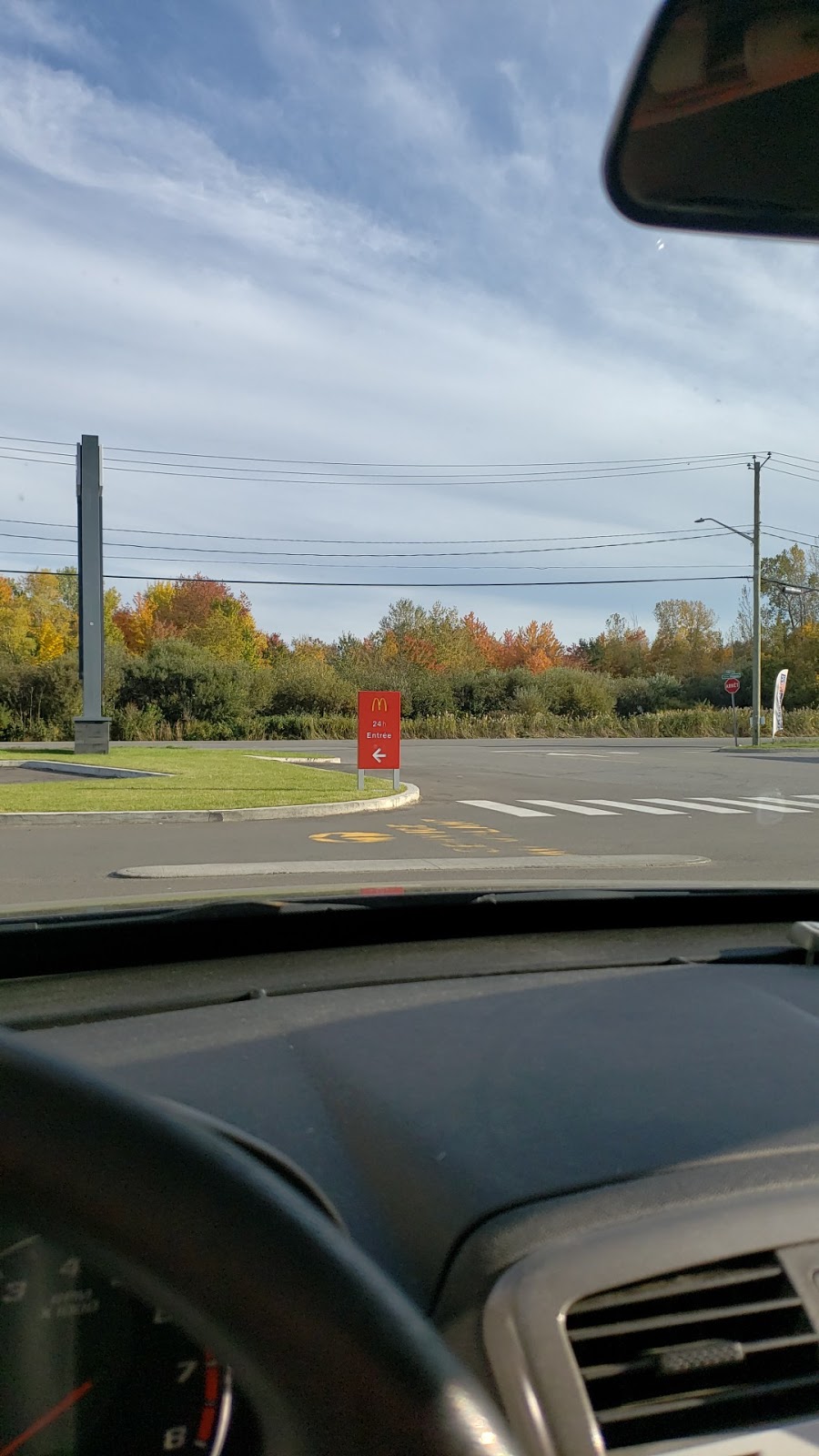 McDonalds | 3000 Rue des Balkans, Trois-Rivières, QC G9C 0M8, Canada | Phone: (819) 693-1971