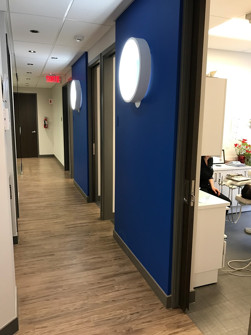 Centre Dentaire Ste-Sophie | 2407 Boulevard Ste Sophie, Sainte-Sophie, QC J5J 2V3, Canada | Phone: (450) 438-1222