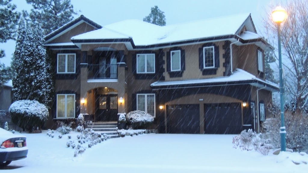 SUMMER EXPRESS B+B | 3074 Quail Run Dr, Kelowna, BC V1V 1Z7, Canada | Phone: (250) 899-8658