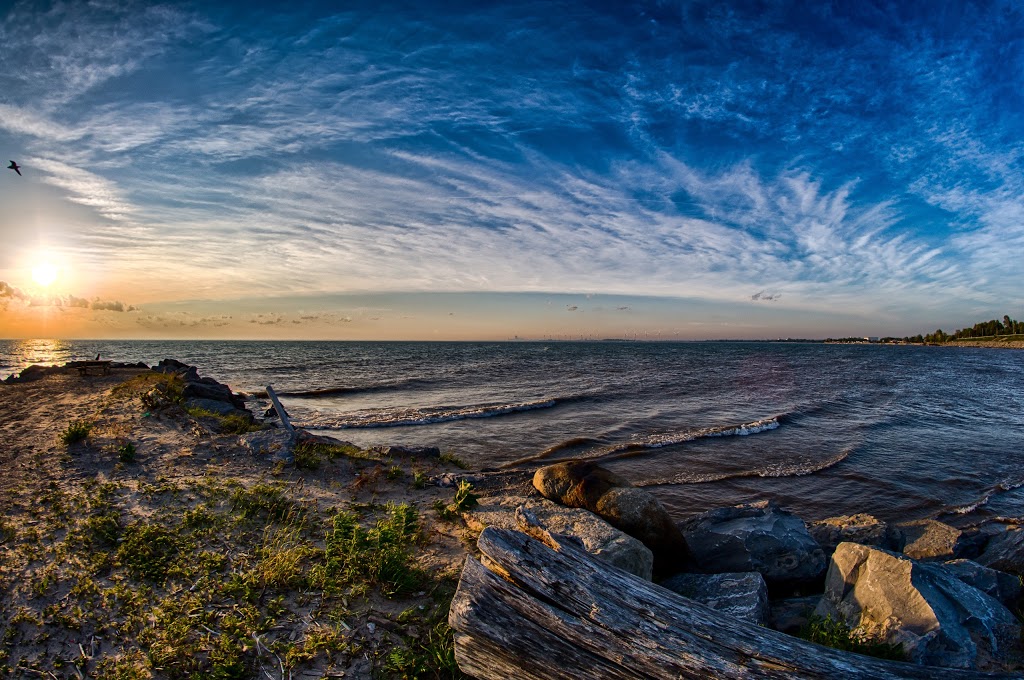 Hamburg Beach/ Town Park | 4420 Lake Shore Rd, Hamburg, NY 14075, USA | Phone: (716) 648-1817