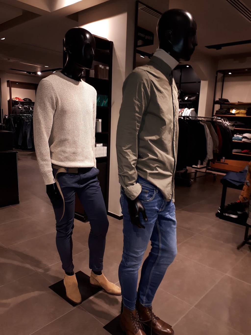 Zara | 5015 111 St NW, Edmonton, AB T6H 4M6, Canada | Phone: (780) 701-0339