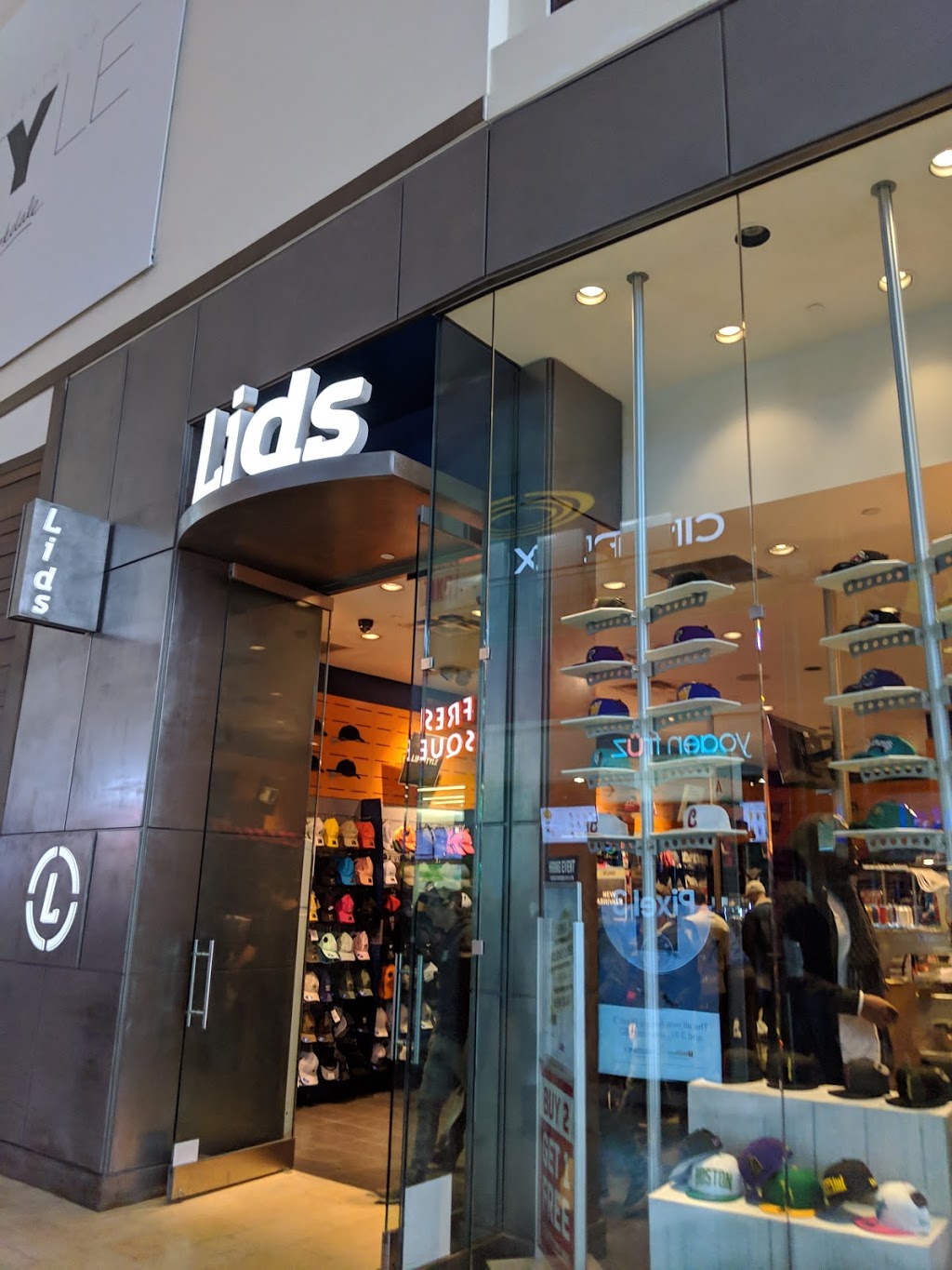 Lids | 3401 Dufferin Street #29A, North York, ON M6A 2T9, Canada | Phone: (416) 785-8931