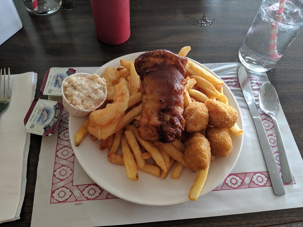 Fairwinds Motel & Restaurant | 22522 Main St, Sheet Harbour, NS B0J 3B0, Canada | Phone: (902) 885-2502