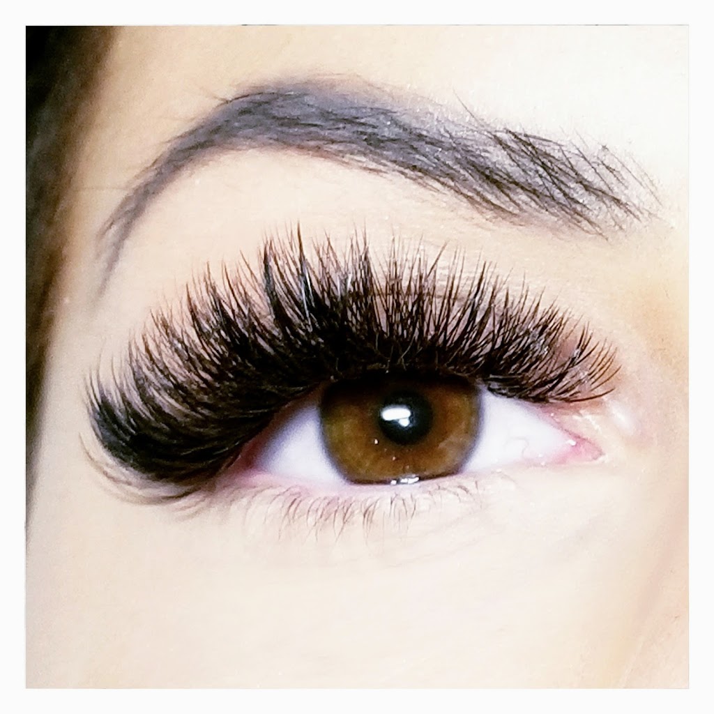 Luxe Lash Co | 1234 Chappelle Blvd SW, Edmonton, AB T6W 4T3, Canada | Phone: (780) 932-4029