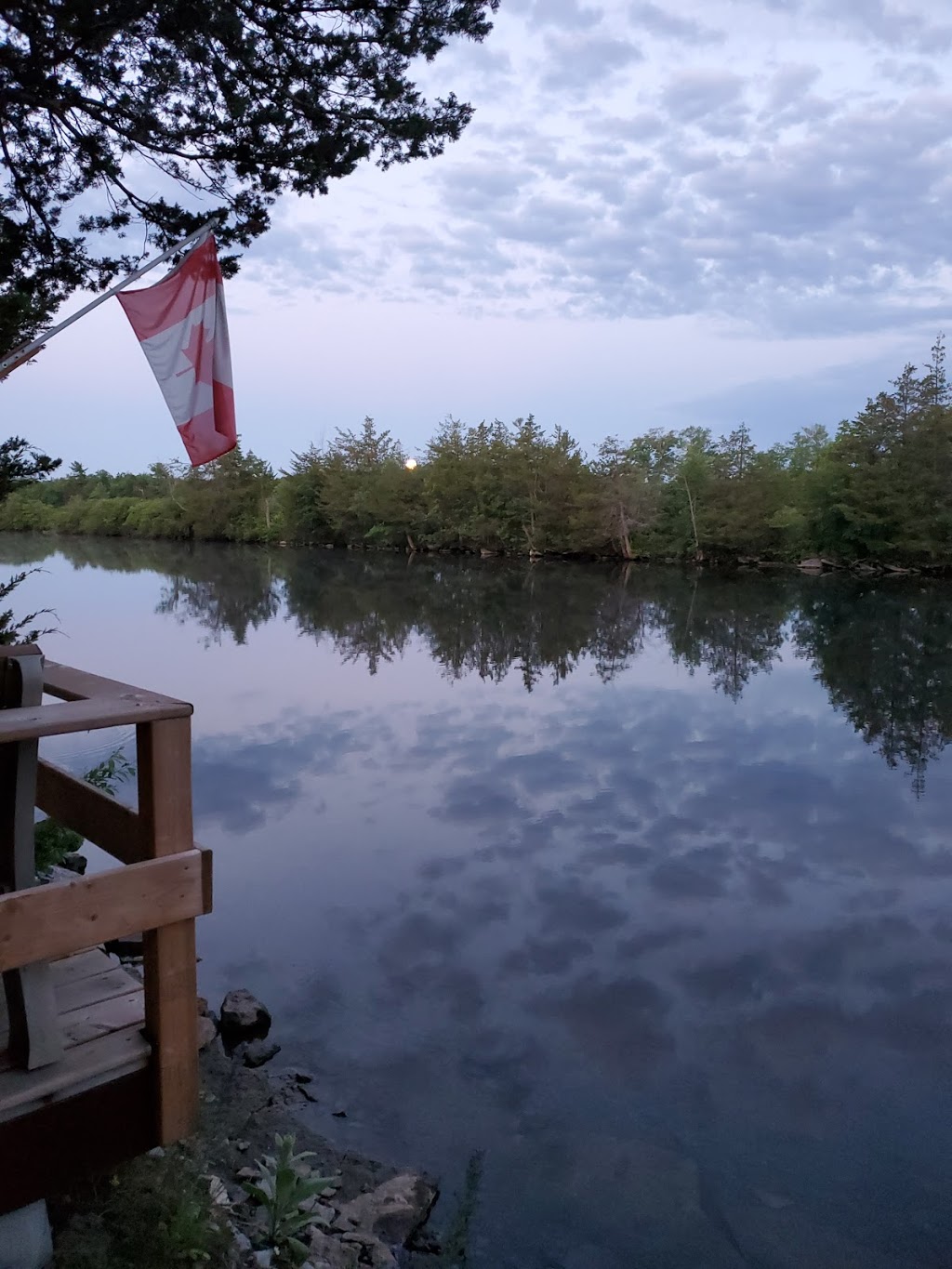 The Cedars Waterview Campground Inc. | 359 Frankford Stirling Rd, Quinte West, ON K0K 2C0, Canada | Phone: (613) 438-4417
