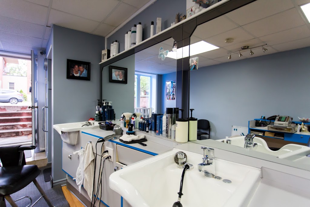 Lily 1454 Coiffure masculine | 1454 Rue Fleury E, Montréal, QC H2C 1S3, Canada | Phone: (514) 387-6150