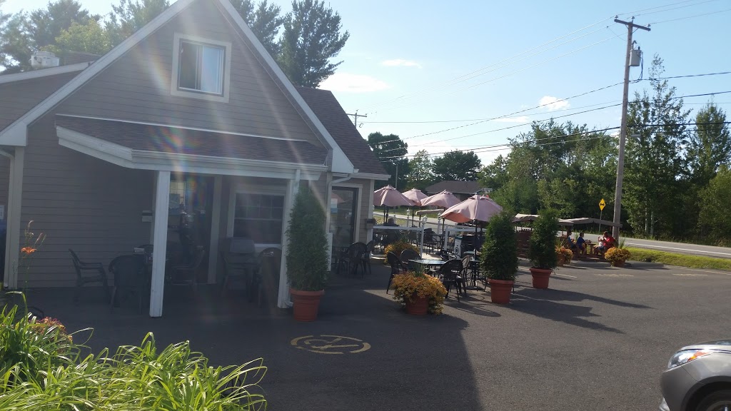Aux Délices Du Mont | 1084 Chemin Denison E, Shefford, QC J2M 1Y7, Canada | Phone: (450) 994-3070
