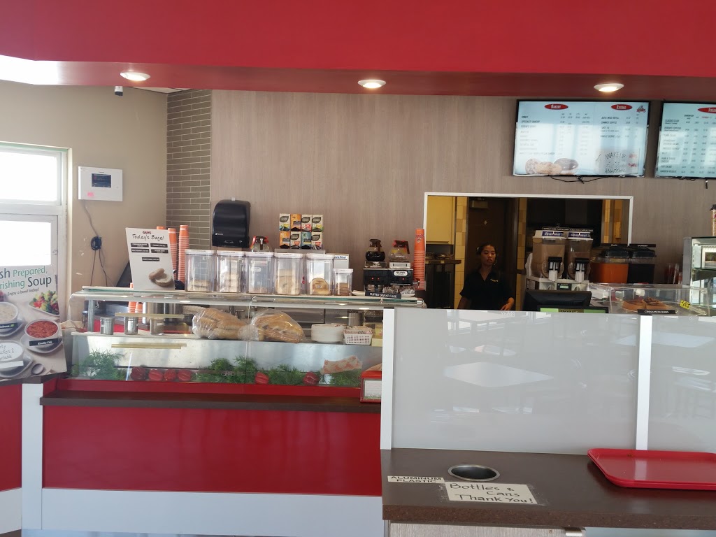 Robins Donuts | 303 Confederation Dr, Saskatoon, SK S7L 5C3, Canada | Phone: (306) 382-2332