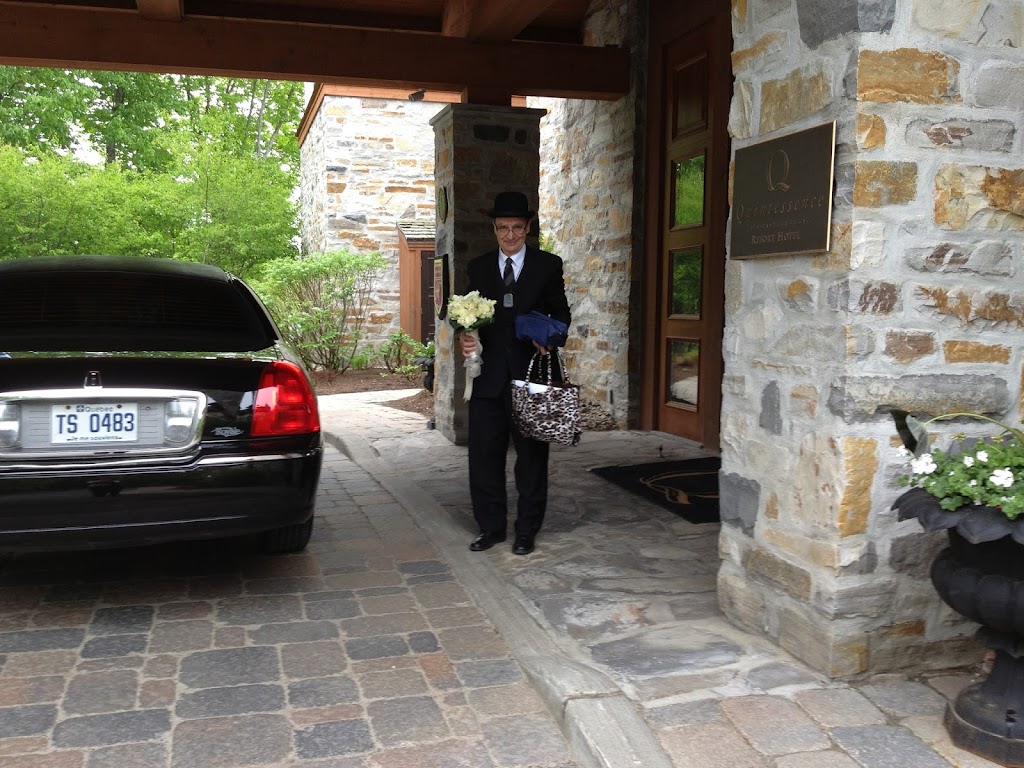 Limousine Express Mont-Tremblant Inc. | 70 Chem. Napoléon, Mont-Tremblant, QC J8E 2G5, Canada | Phone: (819) 425-4436