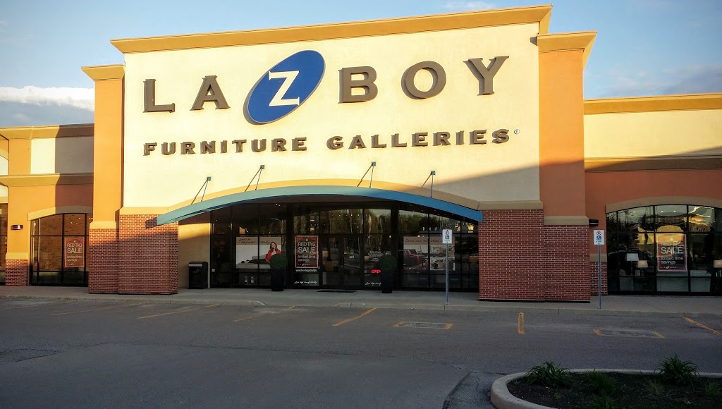La-Z-Boy Furniture Galleries | 3083 Hwy 7, Markham, ON L3R 0J5, Canada | Phone: (905) 479-0199