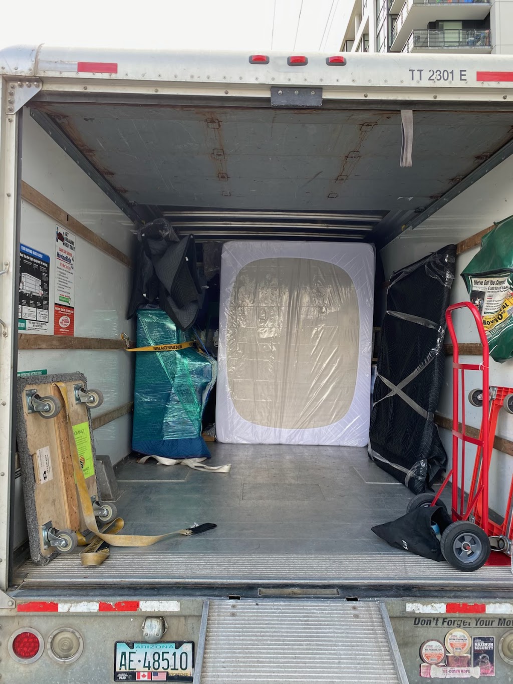 Up Down Movers | 675 W Windsor Rd, North Vancouver, BC V7N 2N9, Canada | Phone: (604) 674-1088