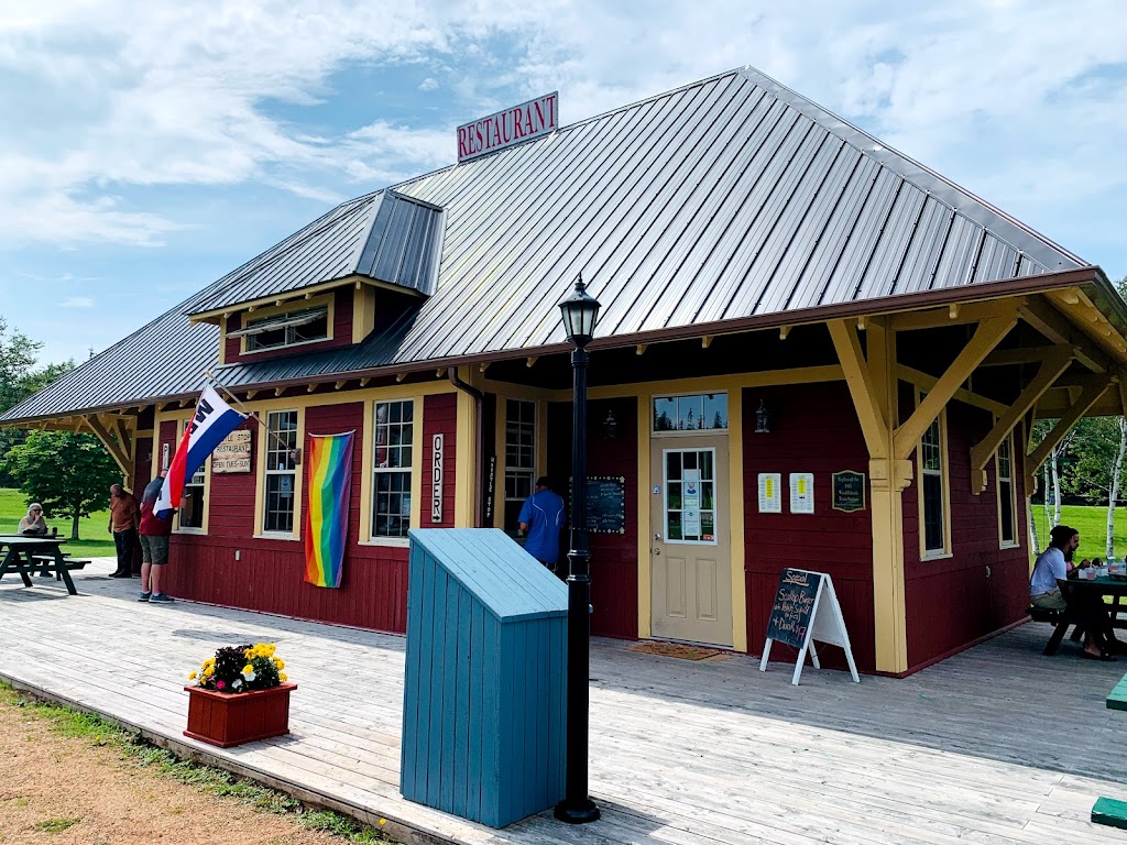 Whistle Stop | 13054 Shore Rd, Belle River, PE C0A 1B0, Canada | Phone: (902) 969-2474
