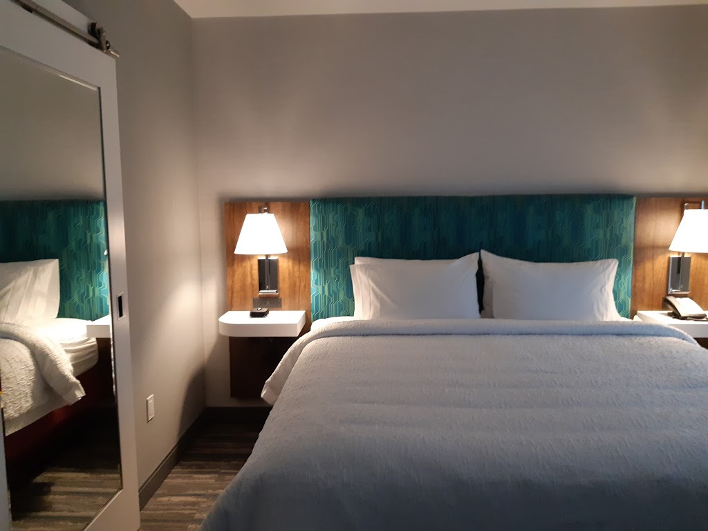 Hampton Inn & Suites by Hilton Kelowna Airport | 1665 Innovation Dr, Kelowna, BC V1V 2Y9, Canada | Phone: (250) 765-9042