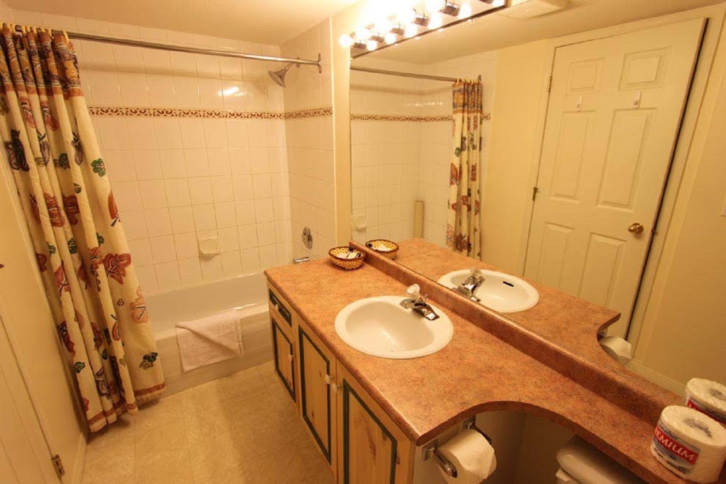 Vacations Kelowna | 3185 Via Centrale #11, Kelowna, BC V1V 2A7, Canada | Phone: (866) 655-0657