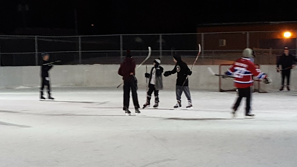 Patinoire Parc Lacroix | 13846 Rue Denis, Mirabel, QC J7J 1C1, Canada