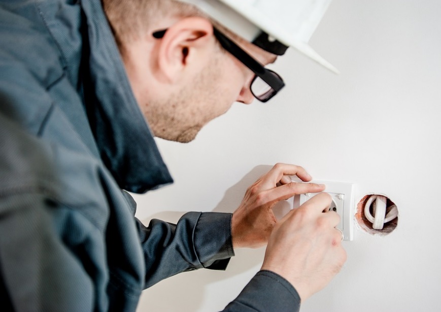 Canadian Electrical Services | 1235 Fairview St Suite 105, Burlington, ON L7S 2K9, Canada | Phone: (905) 681-3940