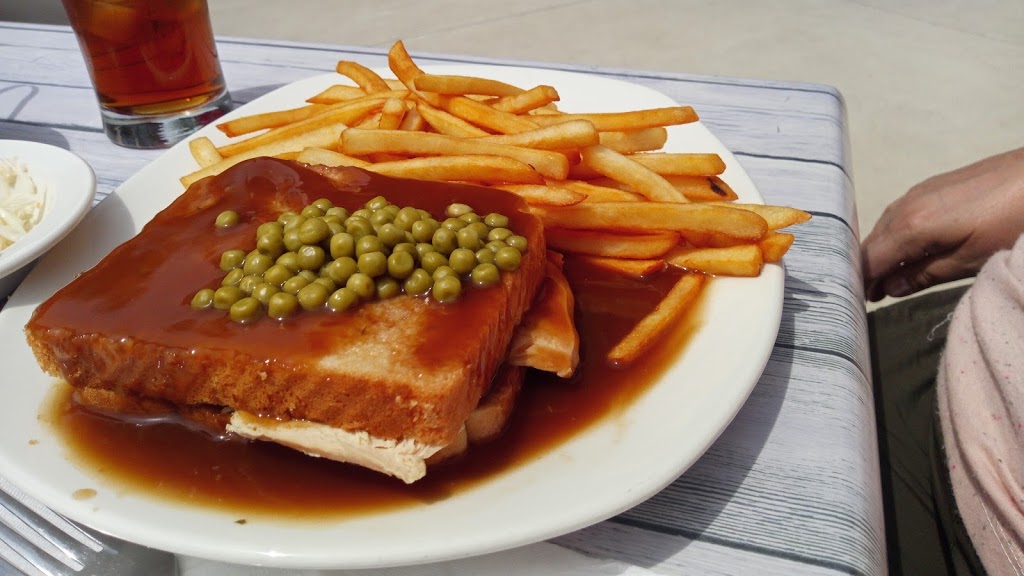 Rôtisserie St-Hubert | 330 Rue de Saint Jovite, Mont-Tremblant, QC J8E 2Z9, Canada | Phone: (819) 425-2721