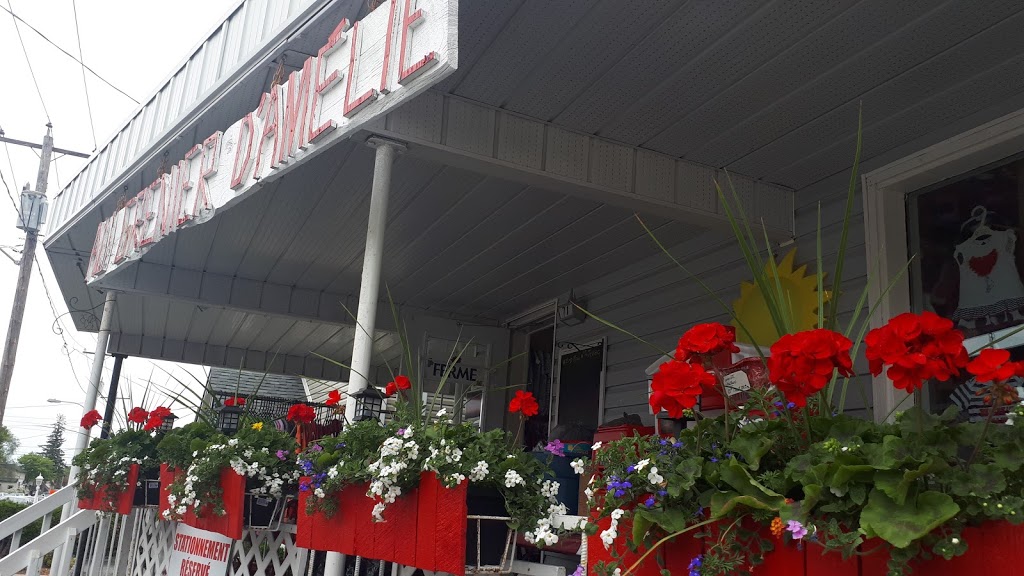 Grenier DAmelie | 71 Bd Montclair, Gatineau, QC J8Y 2E8, Canada | Phone: (819) 771-2221