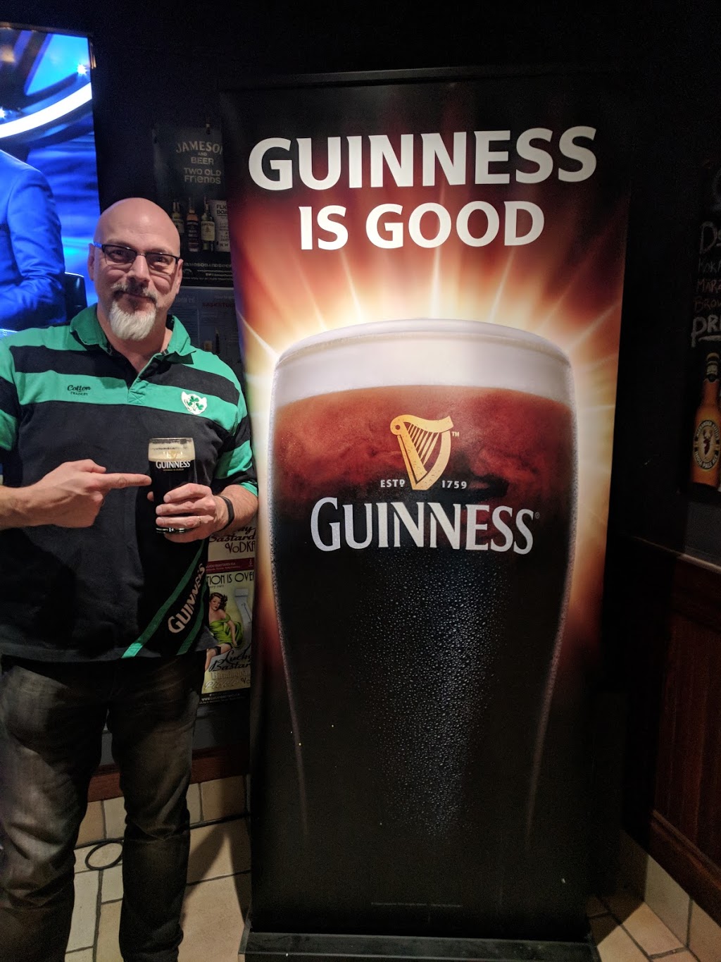 Finns Irish Pub | Core Neighborhood Area, 924 Spadina Crescent E, Saskatoon, SK S7K 3H5, Canada | Phone: (306) 667-6065