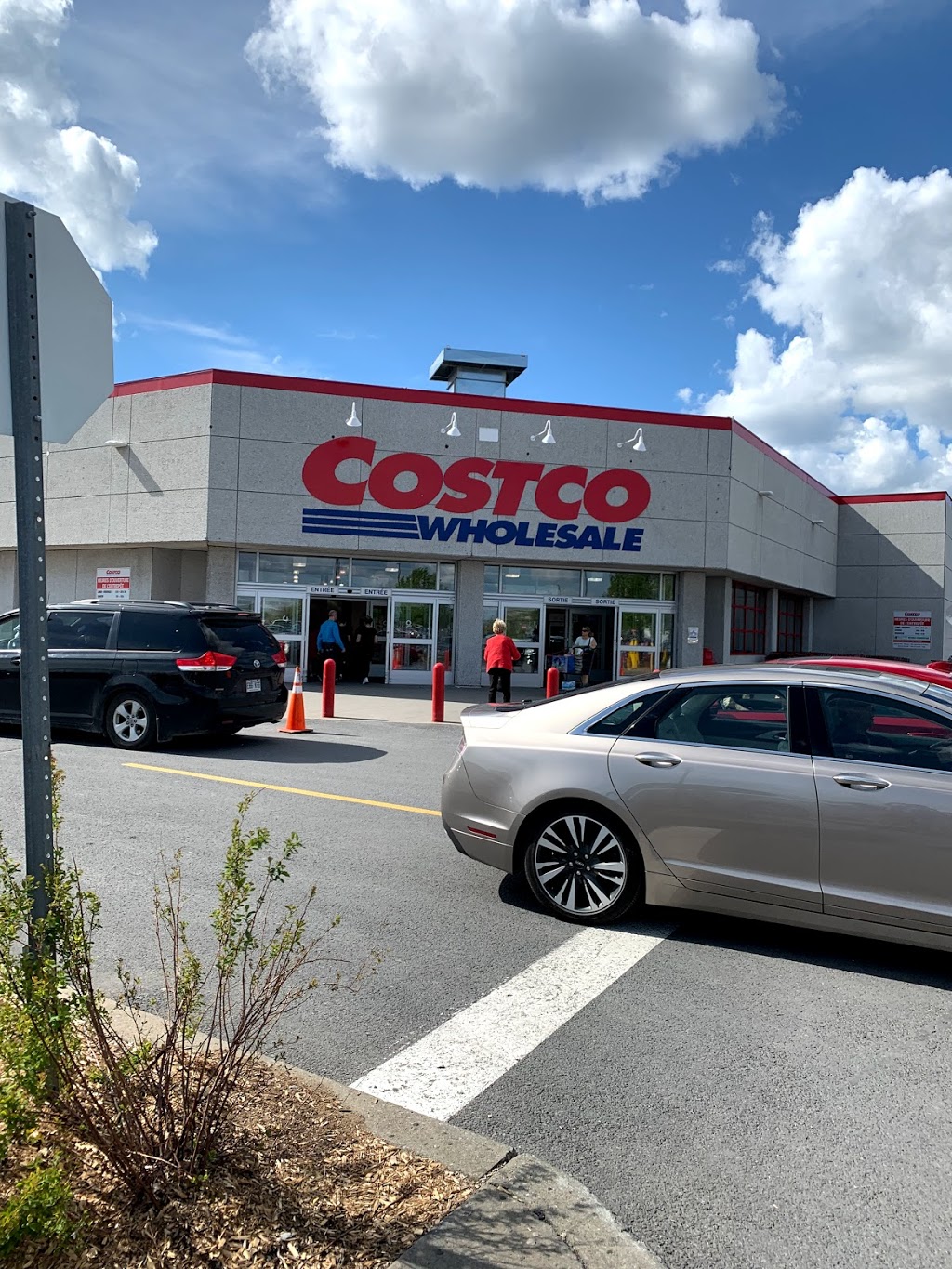 Costco Wholesale | 9430 Boulevard Taschereau, Brossard, QC J4X 2W2, Canada | Phone: (450) 444-4466
