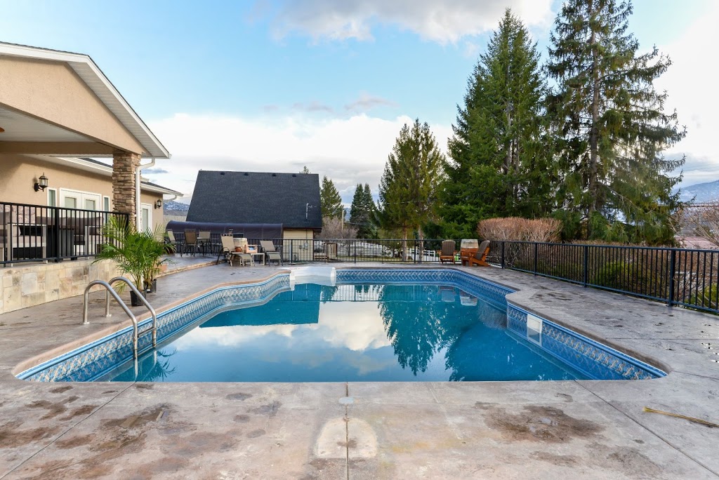 Uncorked Bed & Breakfast | 7145 Tucelnuit Dr, Oliver, BC V0H 1T2, Canada | Phone: (778) 439-2385