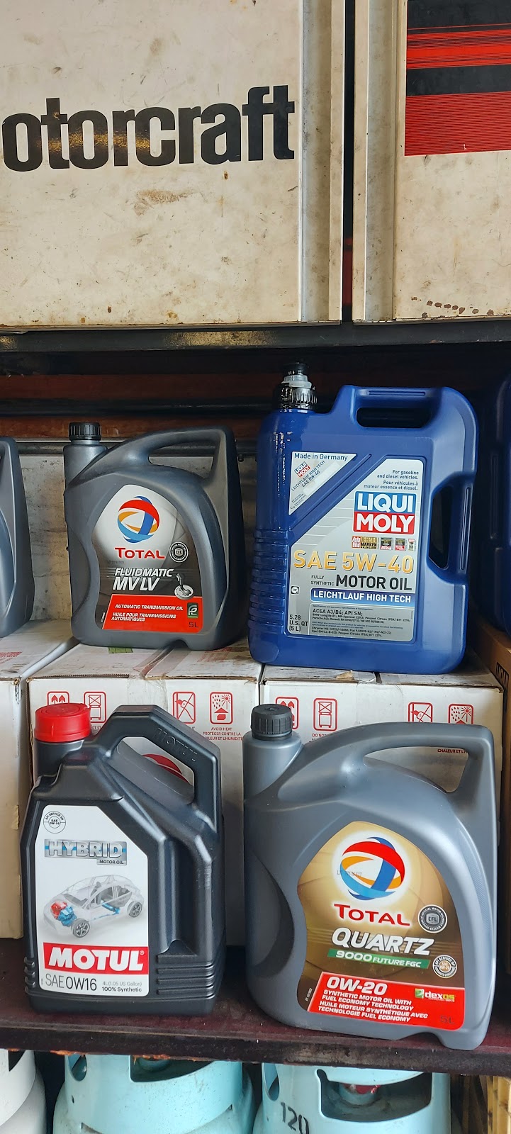 S. M. Auto & Transmition | 922 Dundas St E, Mississauga, ON L4Y 2B8, Canada | Phone: (905) 277-1333