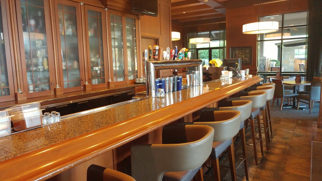 Masters Lounge | 1999 Country Club Way, Victoria, BC V9B 6V2, Canada | Phone: (250) 391-7160
