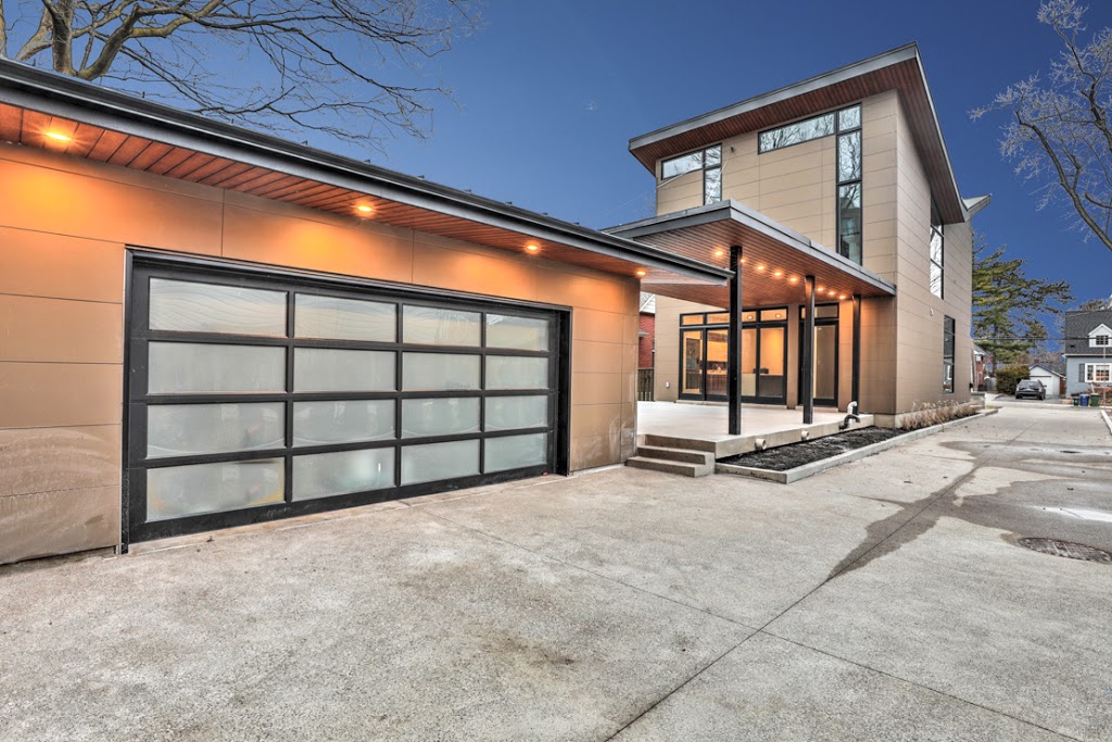 Deborah Brown Team - RE/MAX Escarpment Realty Inc. | 2180 Itabashi Way #4A, Burlington, ON L7M 5A5, Canada | Phone: (905) 334-9067