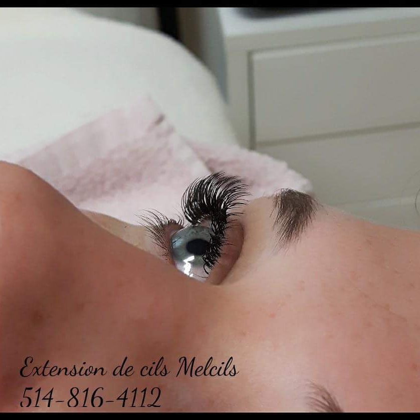 Extension de cils Melcils | 284 A Rue Ruth, Otterburn Park, QC J3H 4L5, Canada | Phone: (514) 816-4112