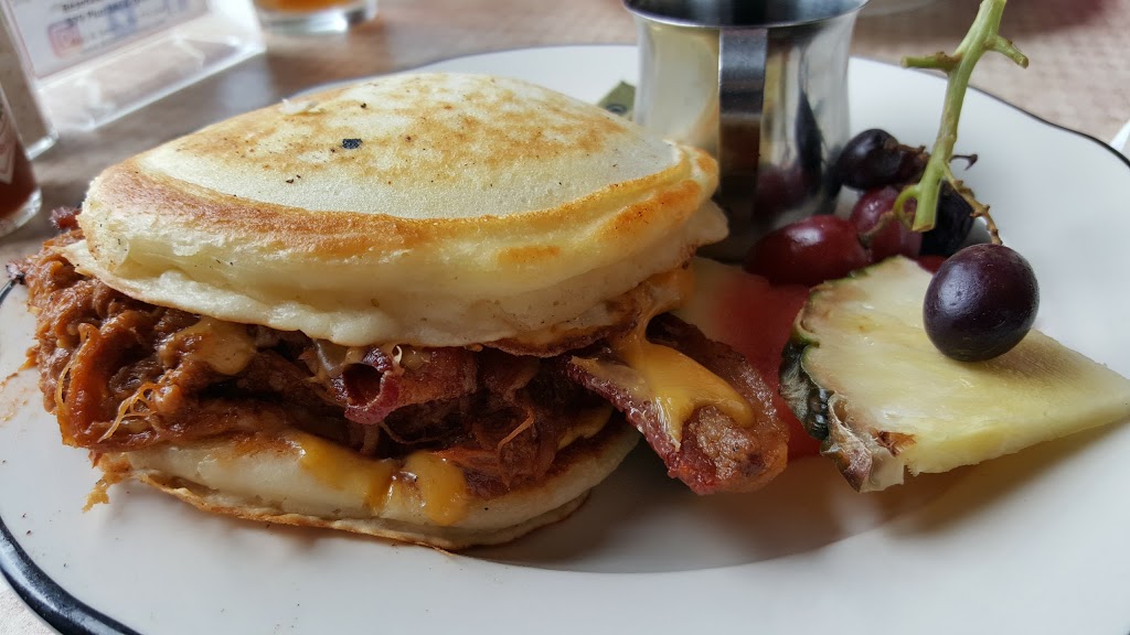 Dick & Jennys | 1270 Baseline Rd, Grand Island, NY 14072, USA | Phone: (716) 775-5048