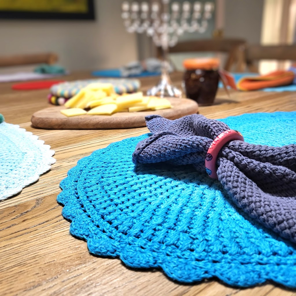 Loveapple Crafts | 1167 Dalhousie St, Halifax, NS B3H 3W5, Canada | Phone: (902) 223-9358