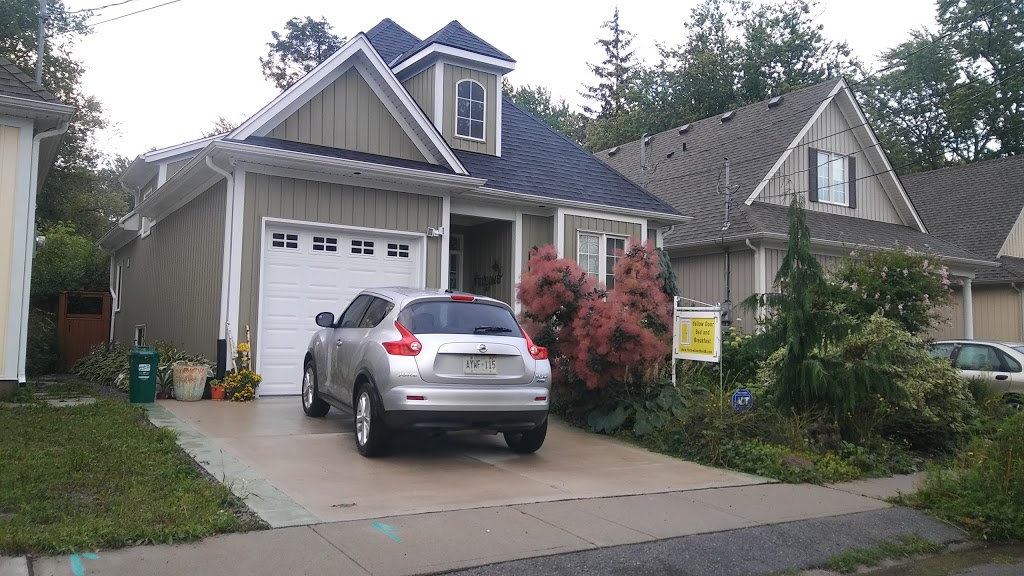 Yellow Door Bed and Breakfast | 254 Elmwood Ave, Crystal Beach, ON L0S 1B0, Canada | Phone: (289) 377-8409