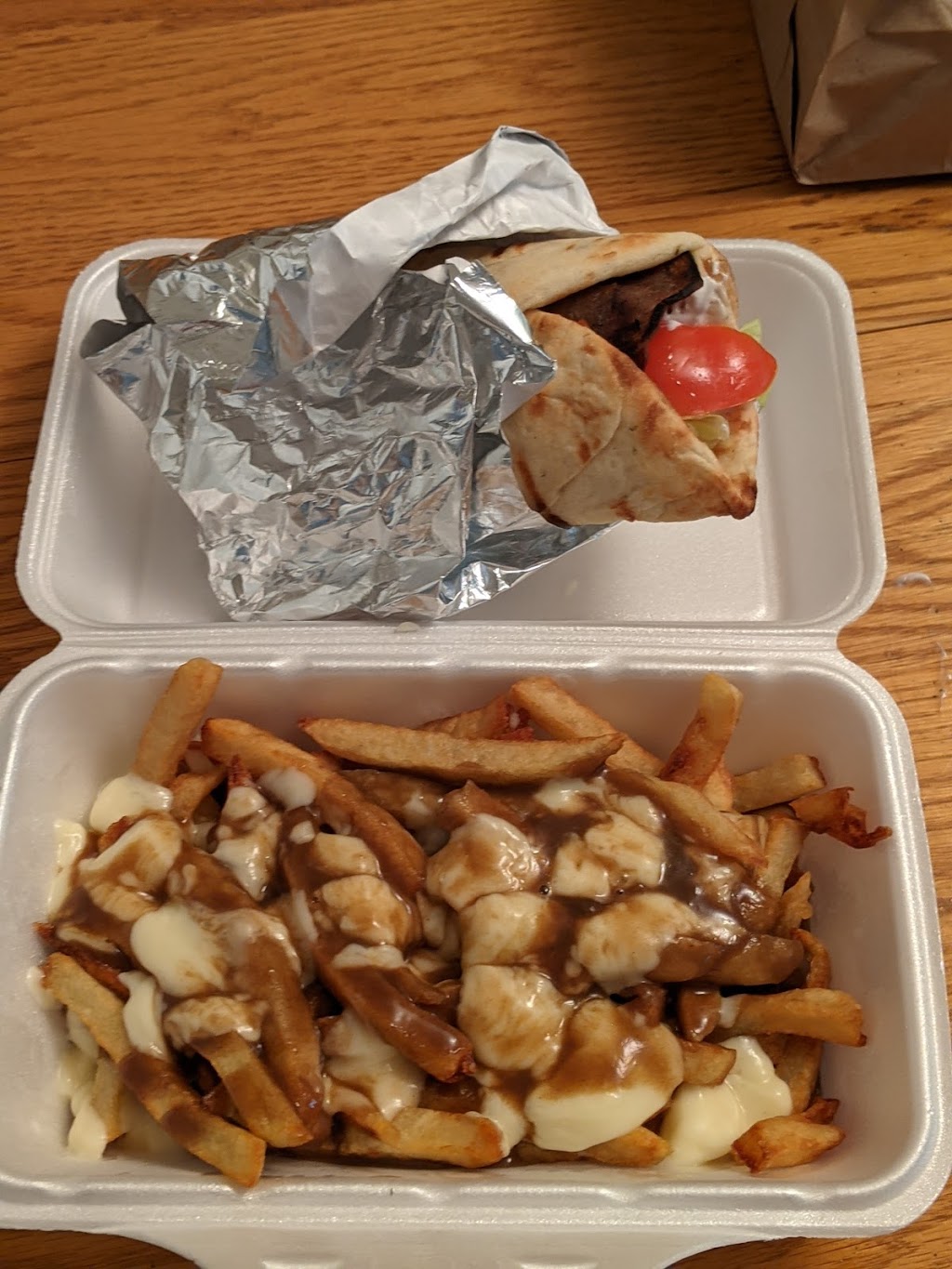 Smokin Chip Wagon (Poutine) Bancroft Ontario | 198 Hastings St N, Bancroft, ON K0L 1C0, Canada | Phone: (613) 332-8648
