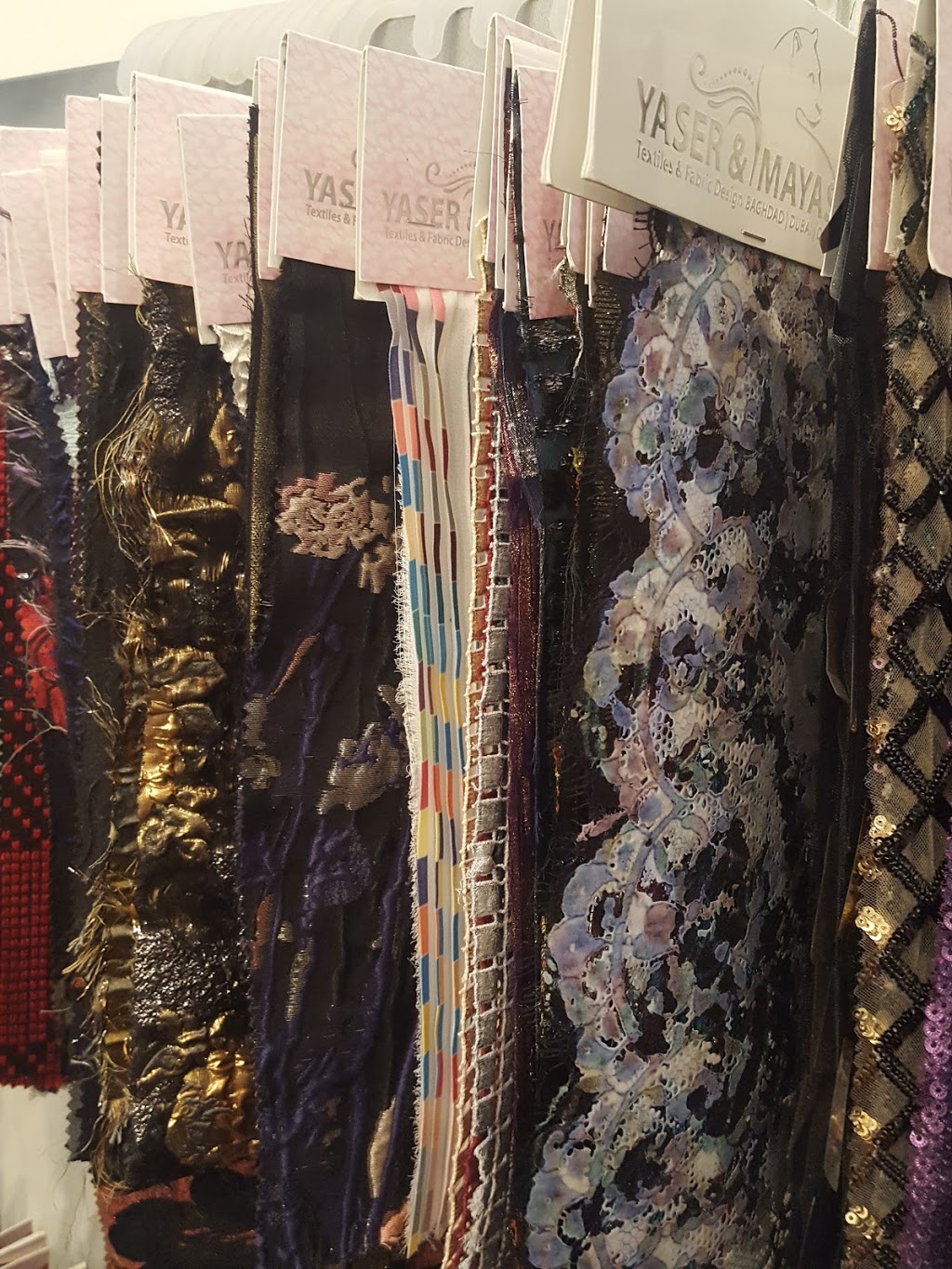 Yaser and Mayasa Fashion | 4033 Summit Ct, Mississauga, ON L5L 3C2, Canada | Phone: (647) 863-1755