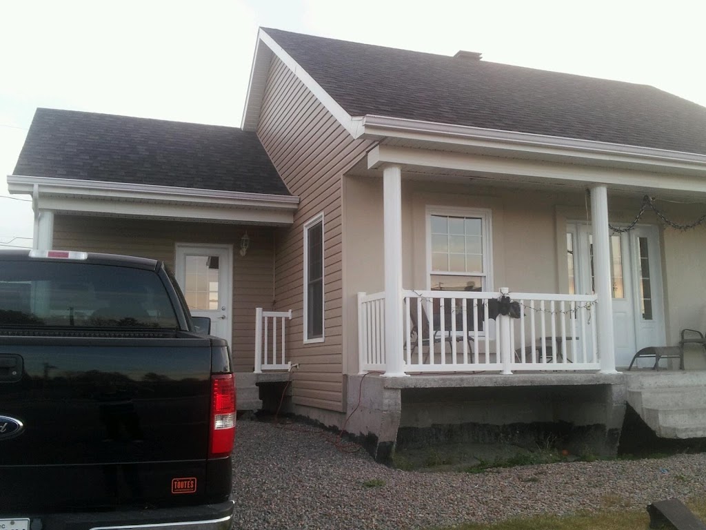 La Carrière Elementary School | 245 Rue des Épervières, Chicoutimi, QC G7G 4Y8, Canada | Phone: (418) 549-3480