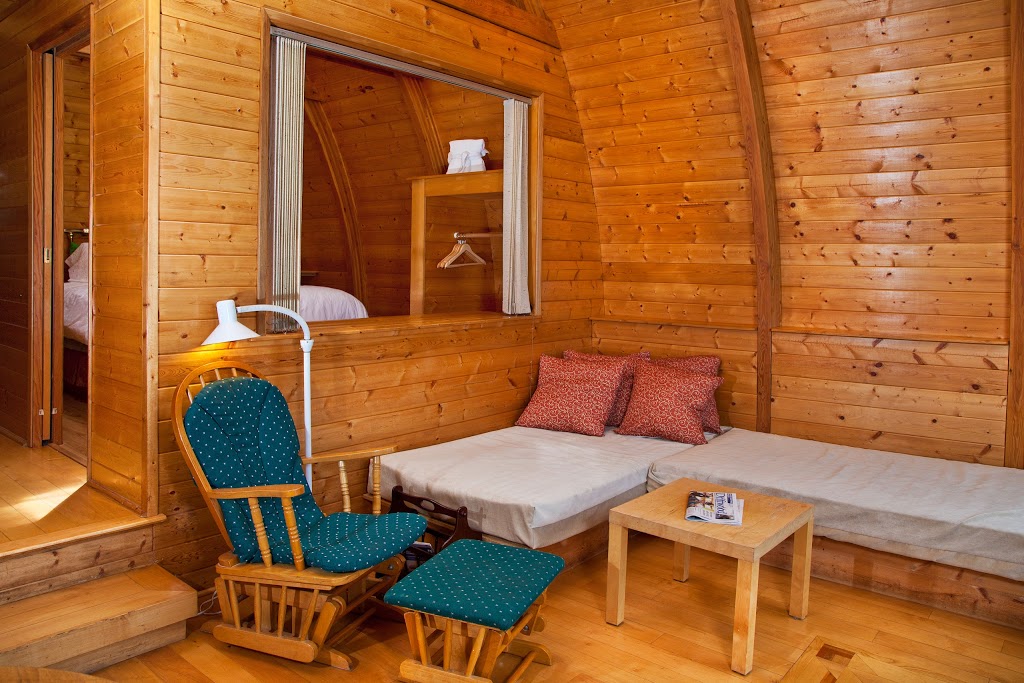 Mineral Springs Resort | 1460 N Beach Rd, Salt Spring Island, BC V8K 1J4, Canada | Phone: (250) 537-4111