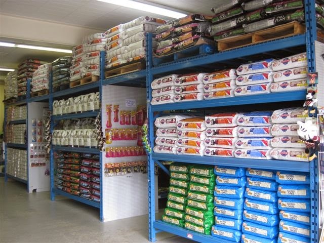 Pet Max Warehouse Outlet | 45 Nebo Rd, Hamilton, ON L8W 2C9, Canada | Phone: (905) 388-6422