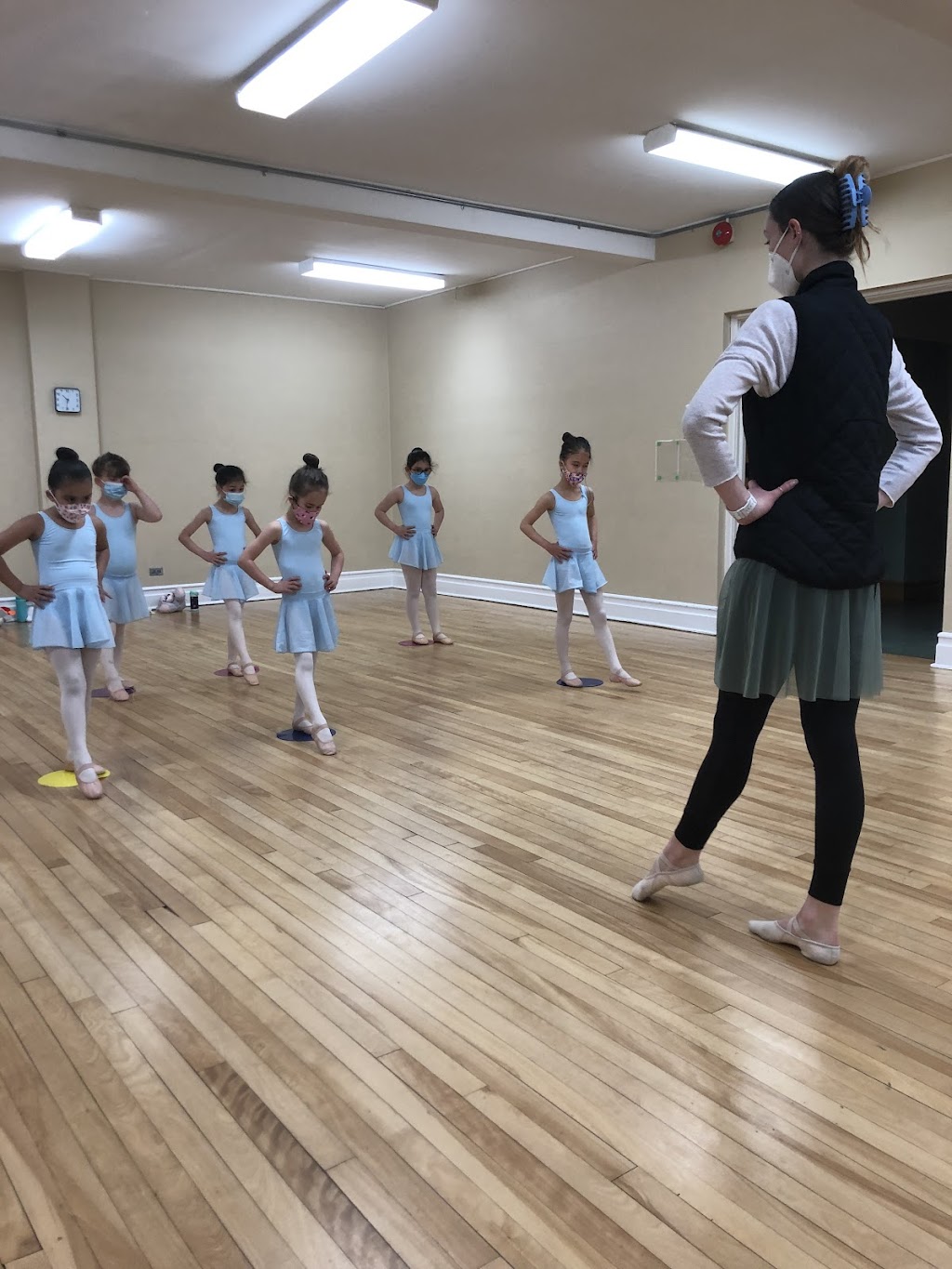 Ballet Etobicoke | 851 Royal York Rd, Etobicoke, ON M8Y 2V3, Canada | Phone: (647) 673-5640