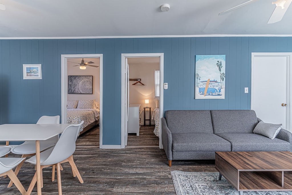 Driftwood Haus | 49 Huron St S, Southampton, ON N0H 2L0, Canada | Phone: (416) 671-8854