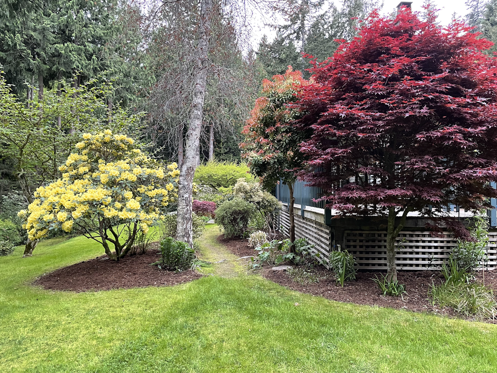 Lou Lous Landscaping | 2775 Lower Rd, Roberts Creek, BC V0N 2W4, Canada | Phone: (604) 902-3703